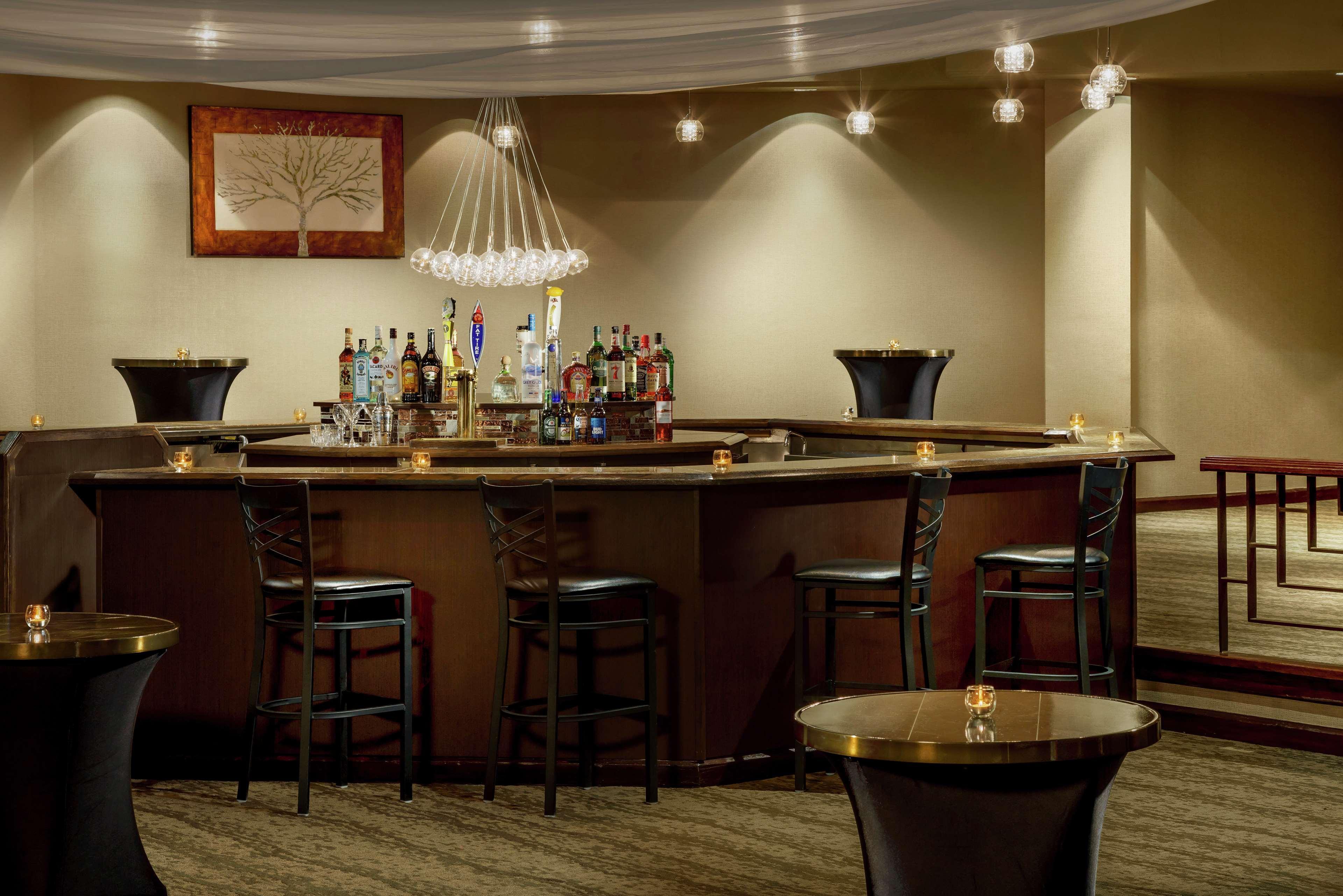 Doubletree By Hilton Colorado Springs Exterior foto