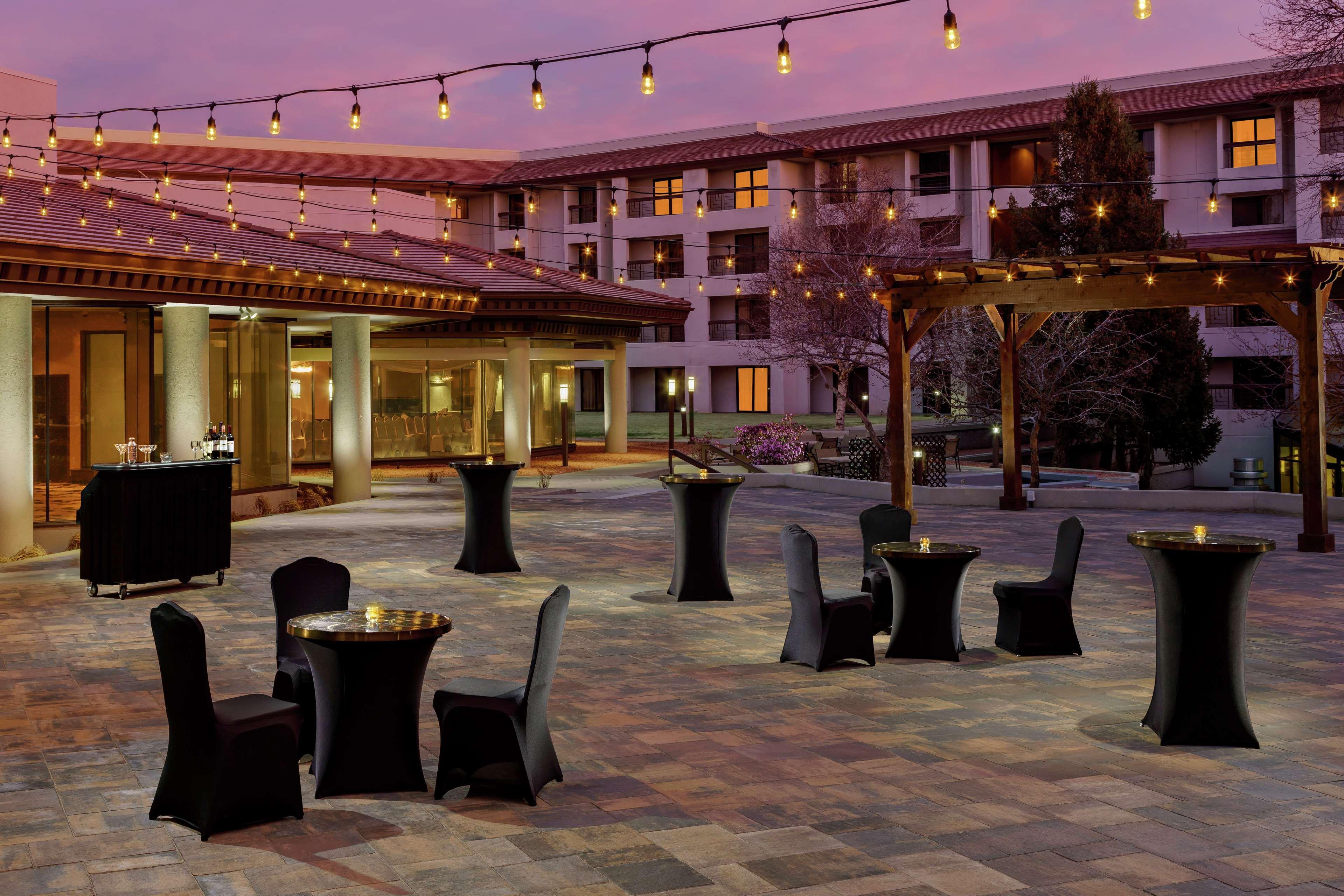Doubletree By Hilton Colorado Springs Exterior foto