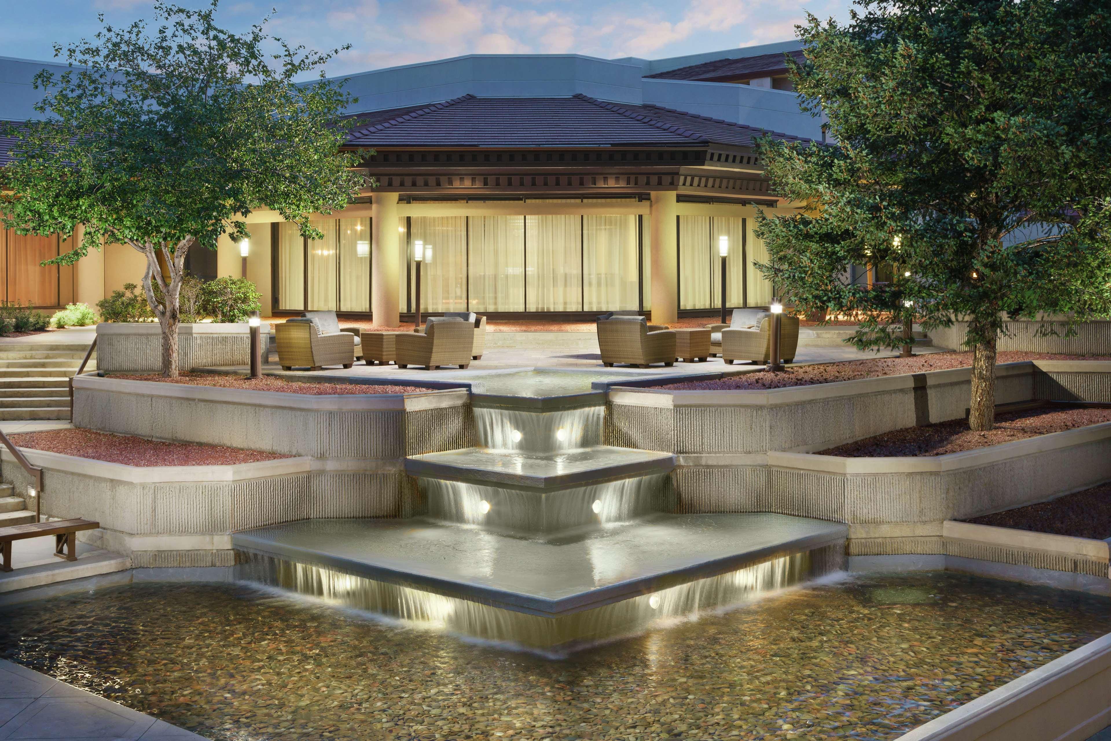 Doubletree By Hilton Colorado Springs Exterior foto