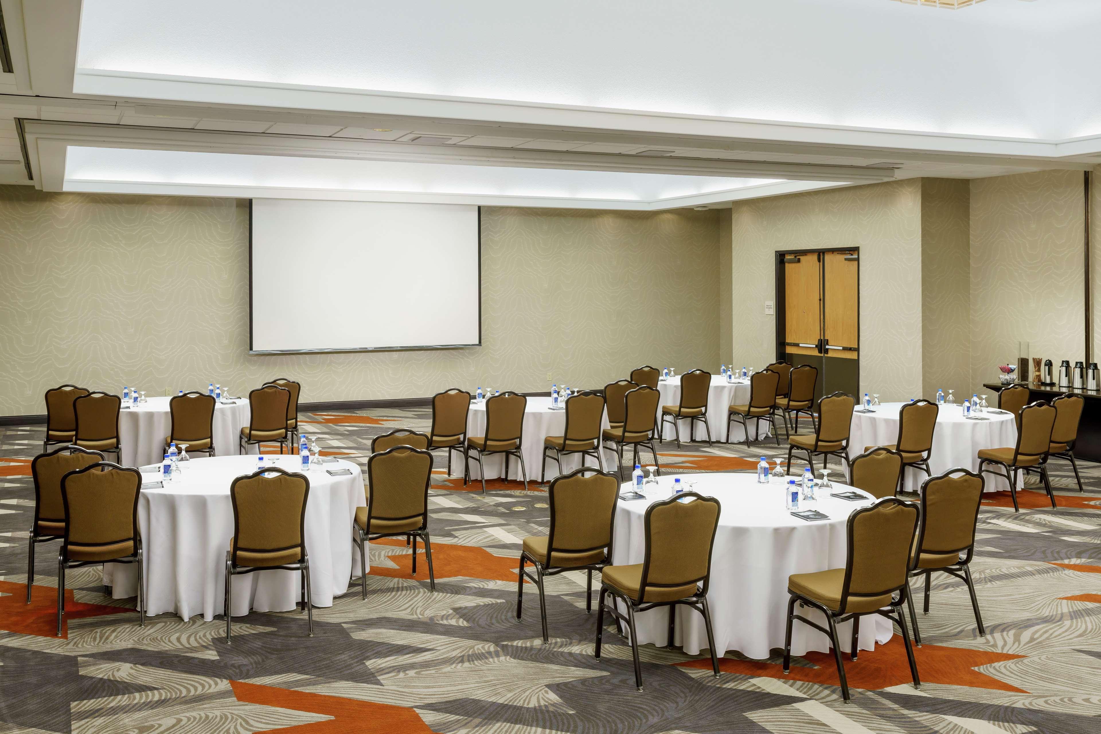 Doubletree By Hilton Colorado Springs Exterior foto